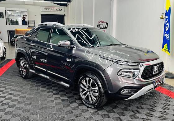 FIAT TORO 2.0 16V TURBO DIESEL RANCH 4WD AT9 FIAT TORO 2.0 16V TURBO DIESEL RANCH 4WD AT9